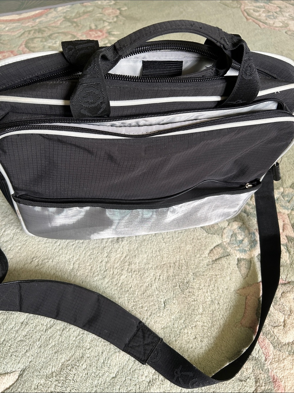 KORIN Black and Silver Men's Bag -